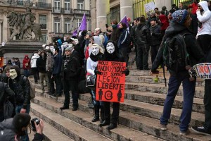 800px-Anonymous-Bruxelles