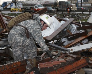 A_U.S._Soldier_with_the_63rd_Civil_Support_Team_Oklahoma_Army_National_Guard_conducts_search_and_rescue_operations_May_21_2013_in_Moore_Okla_130521-Z-BB392-507