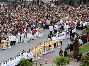 Belarus_Eucharistic_Procession