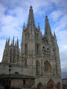 800px-Catedral_de_Burgos-Fernán_González