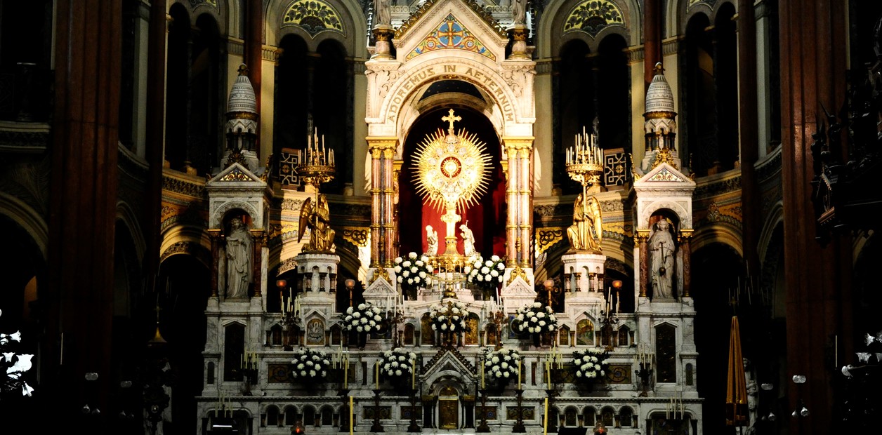 Misión social moderna de la aristocracia - Ayudar al prójimo a elevarse